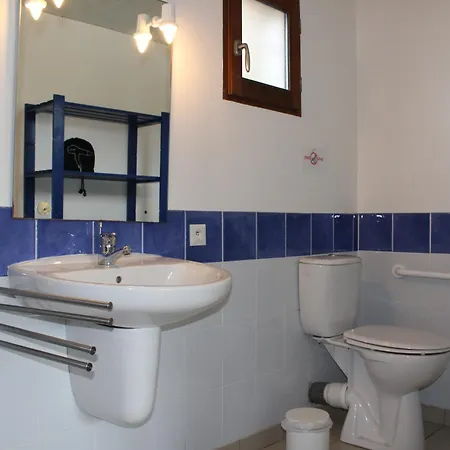Domaine Des Pieris -Studio, Gites Et Lodges Apartamento *