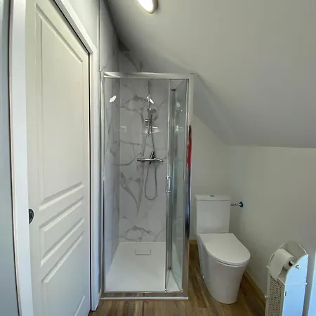 Domaine Des Pieris -studio, Et